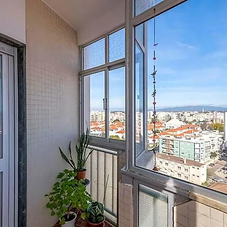 Hotel Stunning Sunny 3-bedroom In 3*