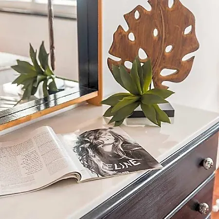 Stunning Sunny 3-bedroom In Hotel