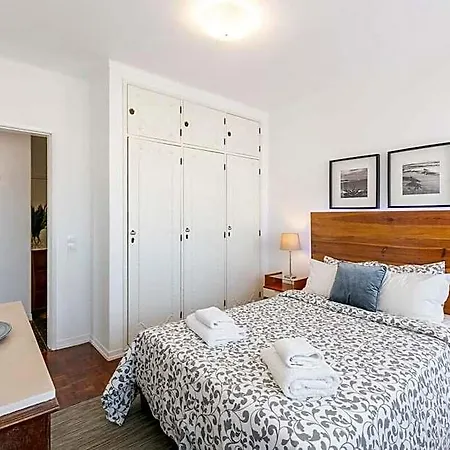 Hotel Stunning Sunny 3-bedroom In
