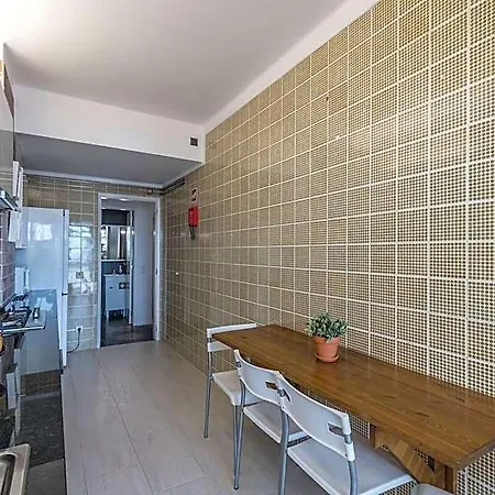 Hotel Stunning Sunny 3-bedroom In