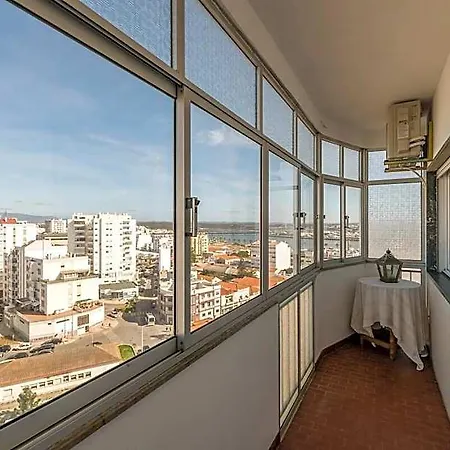 Stunning Sunny 3-bedroom In Portimao