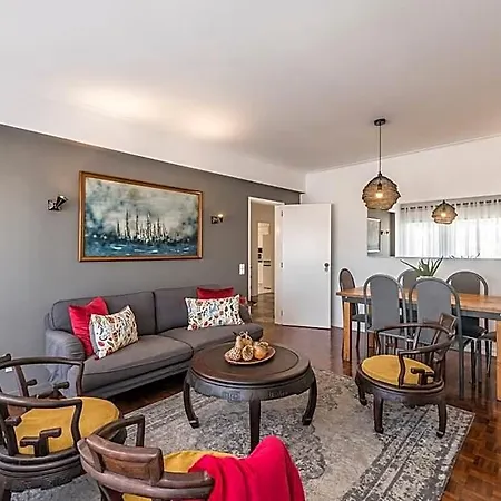 Stunning Sunny 3-bedroom In
