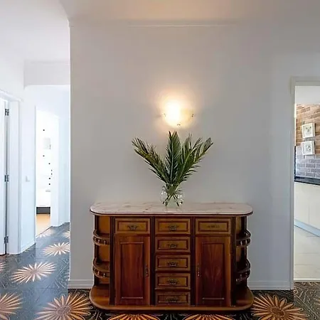 Hotel Stunning Sunny 3-bedroom In 3*