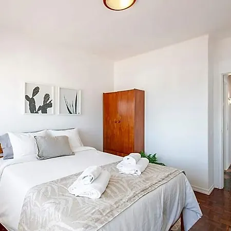 Stunning Sunny 3-bedroom In 3* Portimão