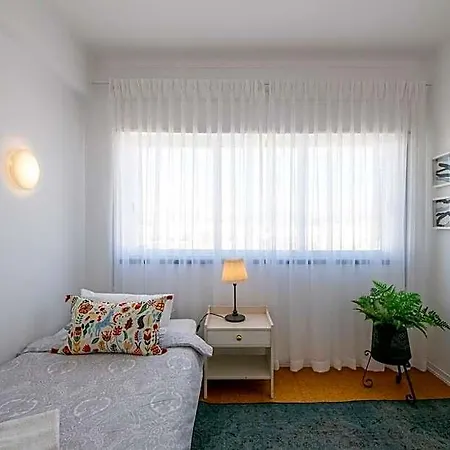 Stunning Sunny 3-bedroom In Hotel
